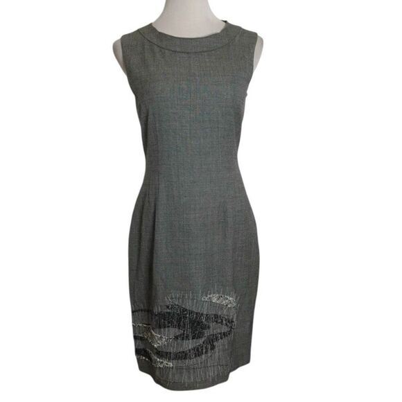 Elie Tahari Gray Woman’s Sheath Sleeveless Lined Appliqué On Bottom Skirt Sz 0 P - Picture 1 of 7
